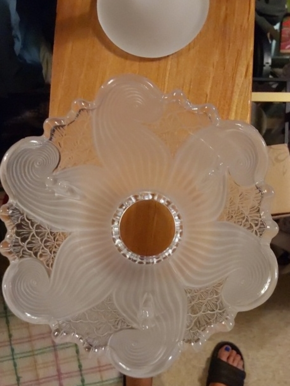 Frosted Glass Table Lamp with Scalloped Shade - Picture 3 of 8